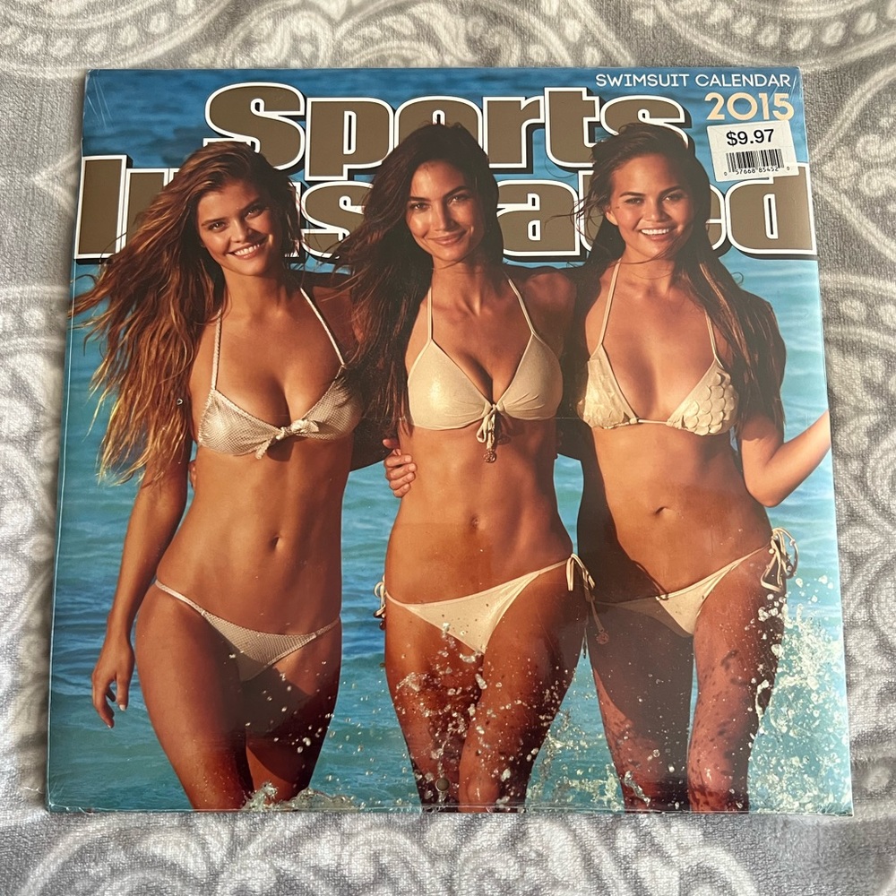 Sports Illustrated Swimsuit Calendar 2015